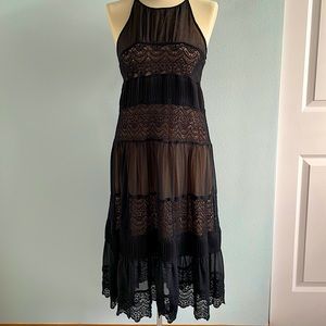 NBW Lace dress by HD in Paris